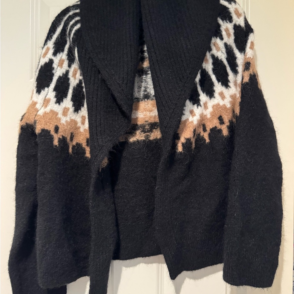 Black and Brown Patterned Women's Sweater